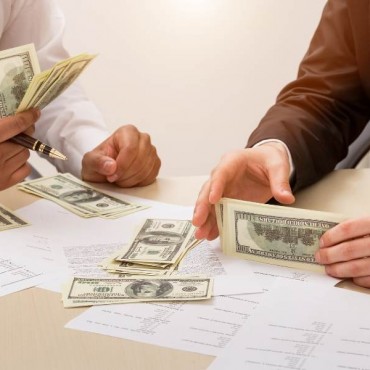 Participação nos Lucros e Resultados (PLR) e Comissões em Volta Redonda